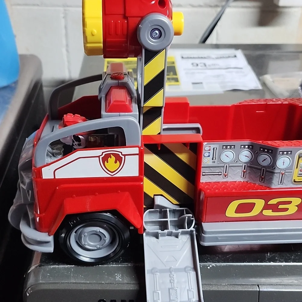 🚒LIKE NEW!🐾PAW PATROL Red Fire Truck Toy w/Marshall Pup - Picture 12 of 16
